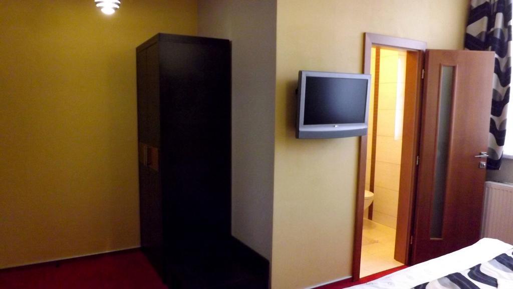 Guest House Penzion Fortuna 트브르도신 객실 사진