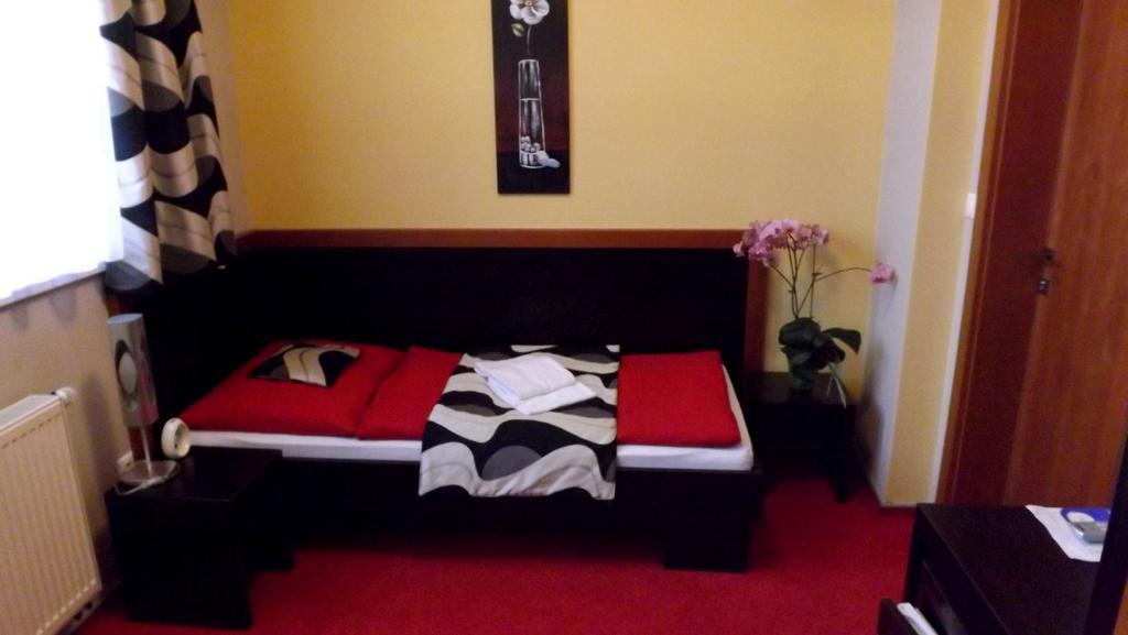 Guest House Penzion Fortuna 트브르도신 객실 사진