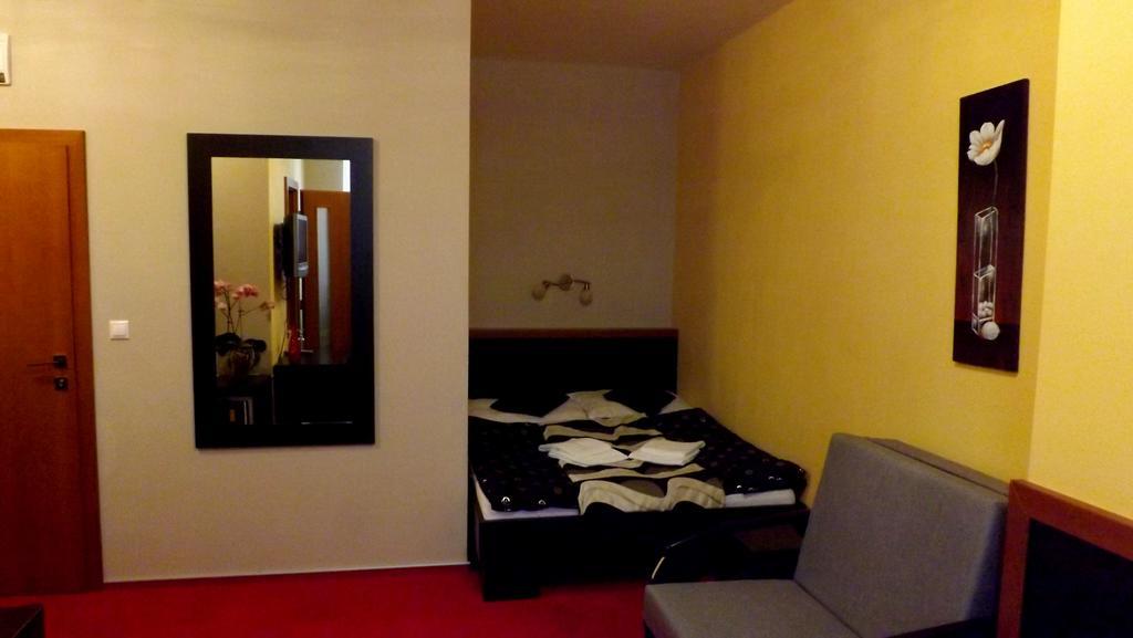 Guest House Penzion Fortuna 트브르도신 객실 사진