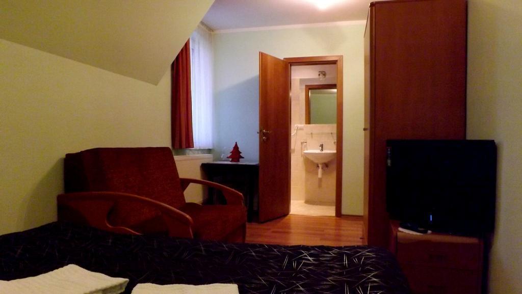 Guest House Penzion Fortuna 트브르도신 객실 사진